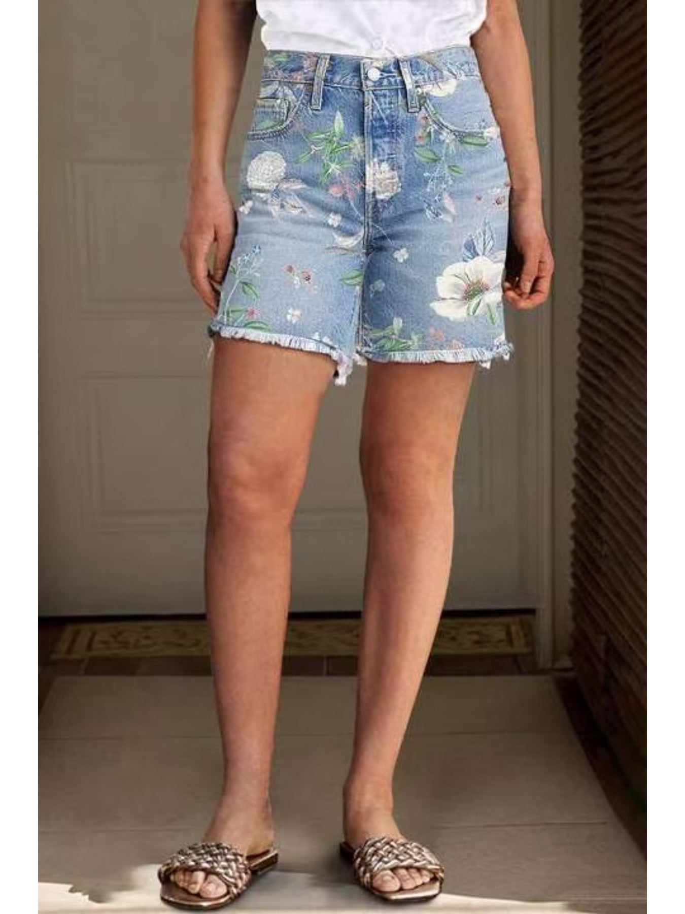 Women's Denim Shorts - Stretch – Multicolor Denim Wash 03621 detail view