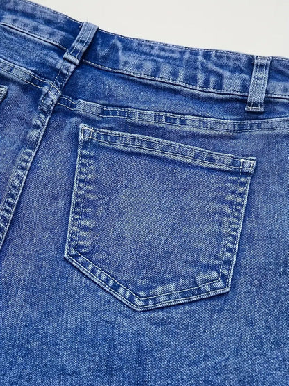 Women's Denim Shorts - Stretch With Pockets – Slim Fit / Blue detail view