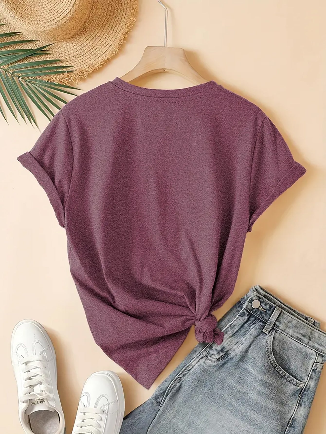 Women's Essential T-Shirt - 3-Pack Round Neck Short Sleeve – Sizes 1XL–5XL detail view