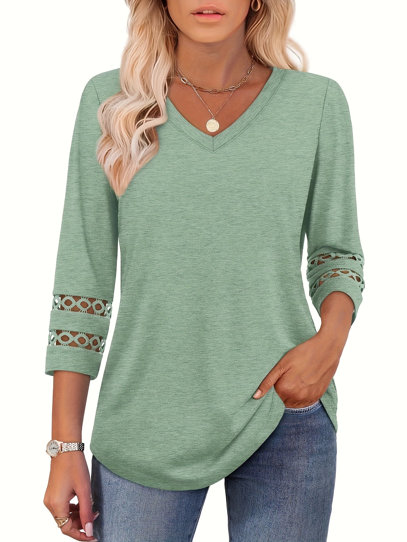 Women's Essential T-Shirt - 3-Pack V-Neck Three-Quarter Sleeve – Colorway 84005 detail view