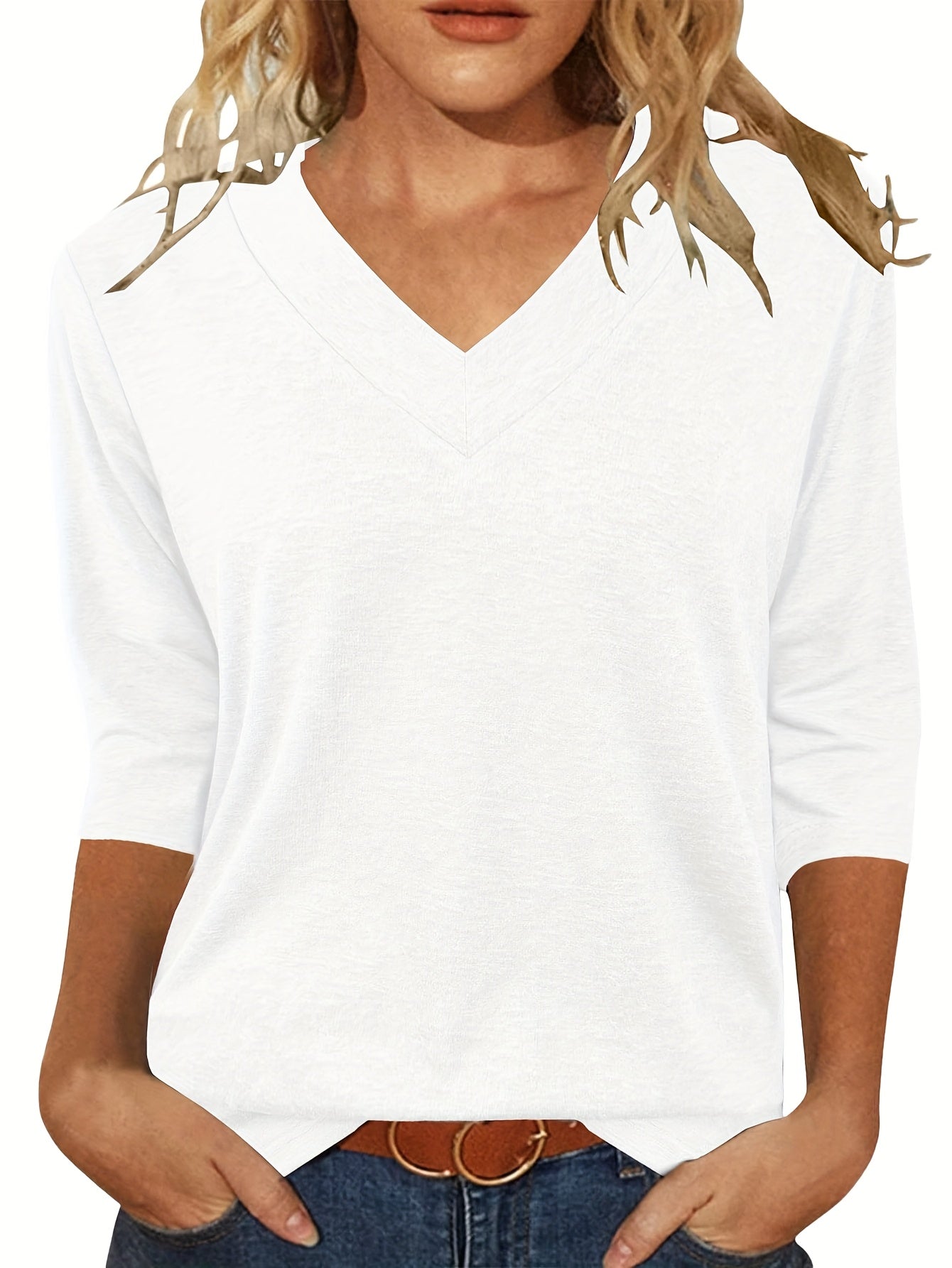 Women's Essential T-Shirt - 3-Pack V-Neck Three-Quarter Sleeve – Colorway 87525 detail view