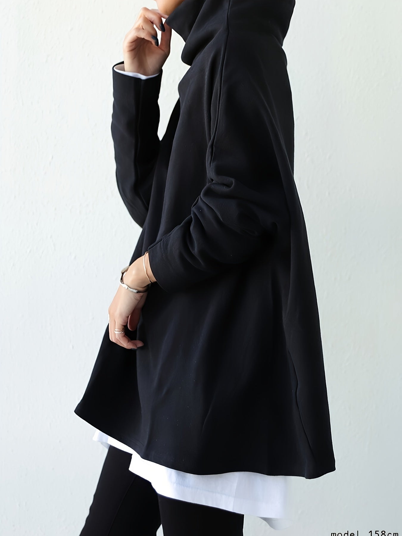 Women's Essential T-Shirt - Round Neck Long Sleeve – Black / Grey detail view