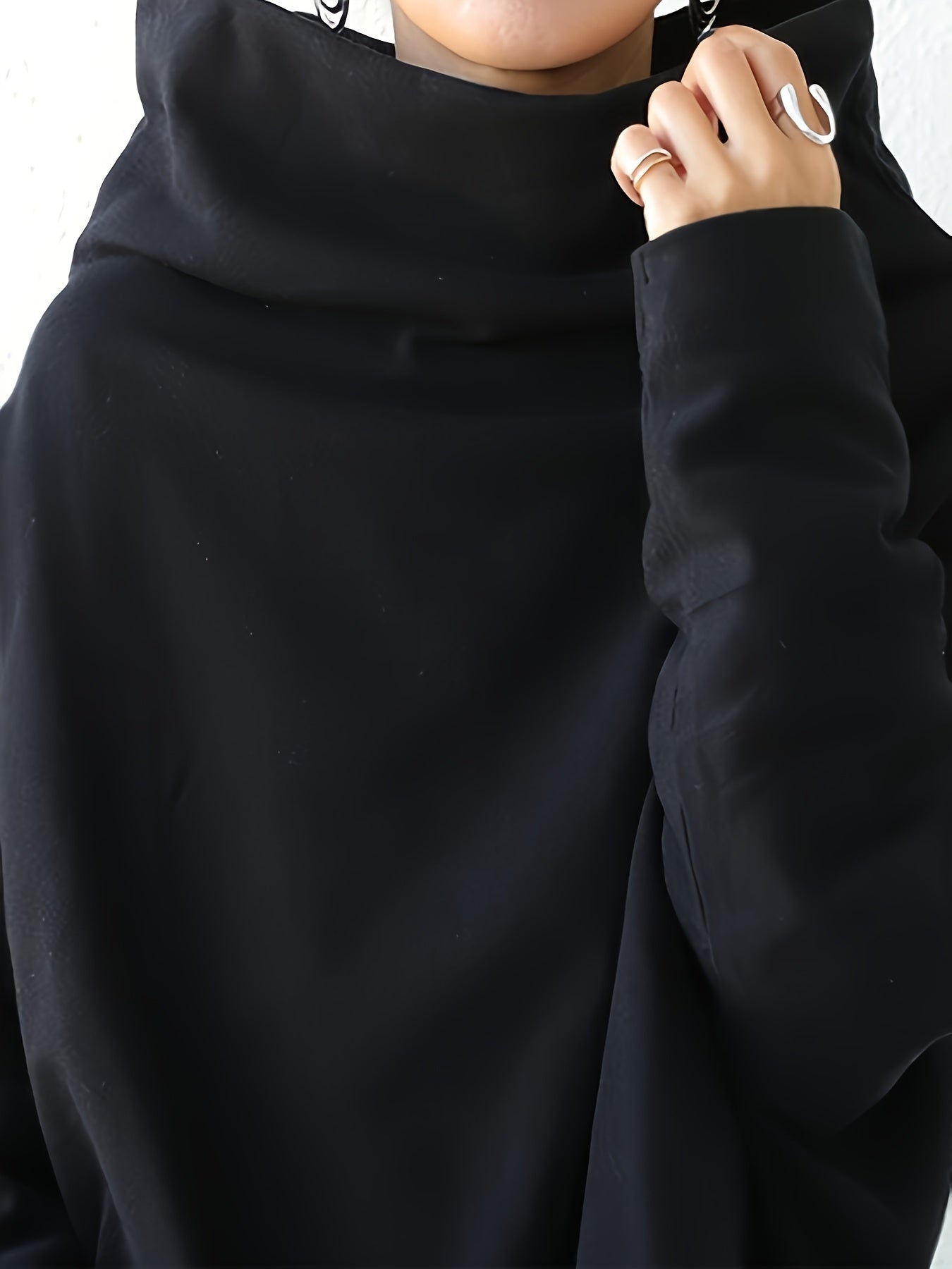 Women's Essential T-Shirt - Round Neck Long Sleeve – Black / Grey detail view