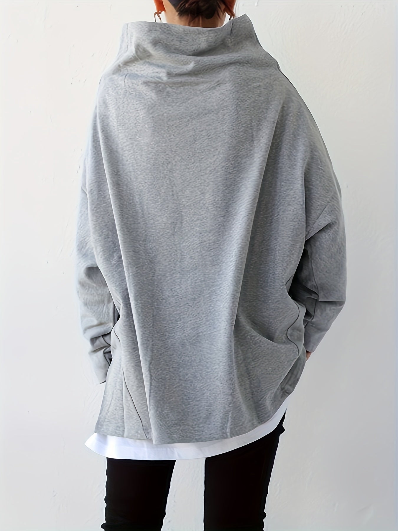 Women's Essential T-Shirt - Round Neck Long Sleeve – Black / Grey detail view