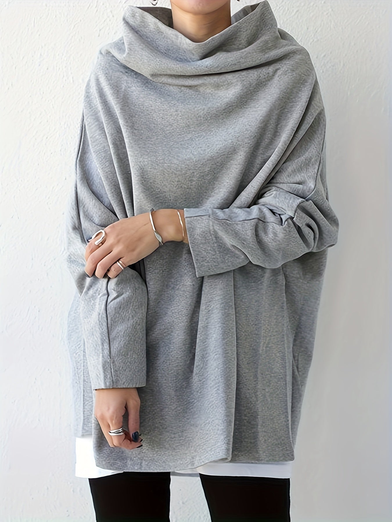 Women's Essential T-Shirt - Round Neck Long Sleeve – Black / Grey detail view