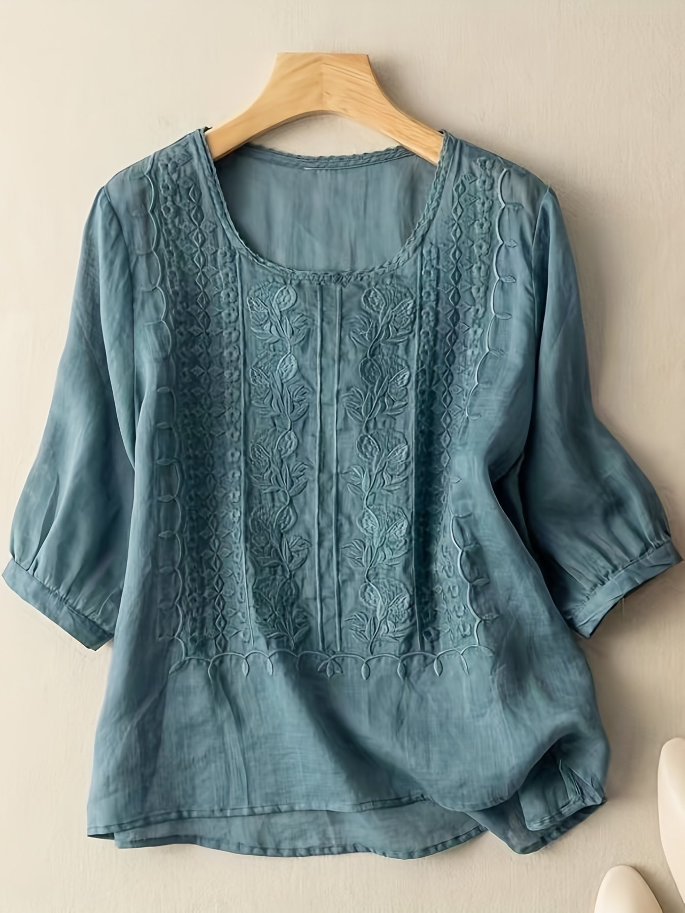 Women's Essential T-Shirt - Round Neck Short Sleeve – White / Green detail view
