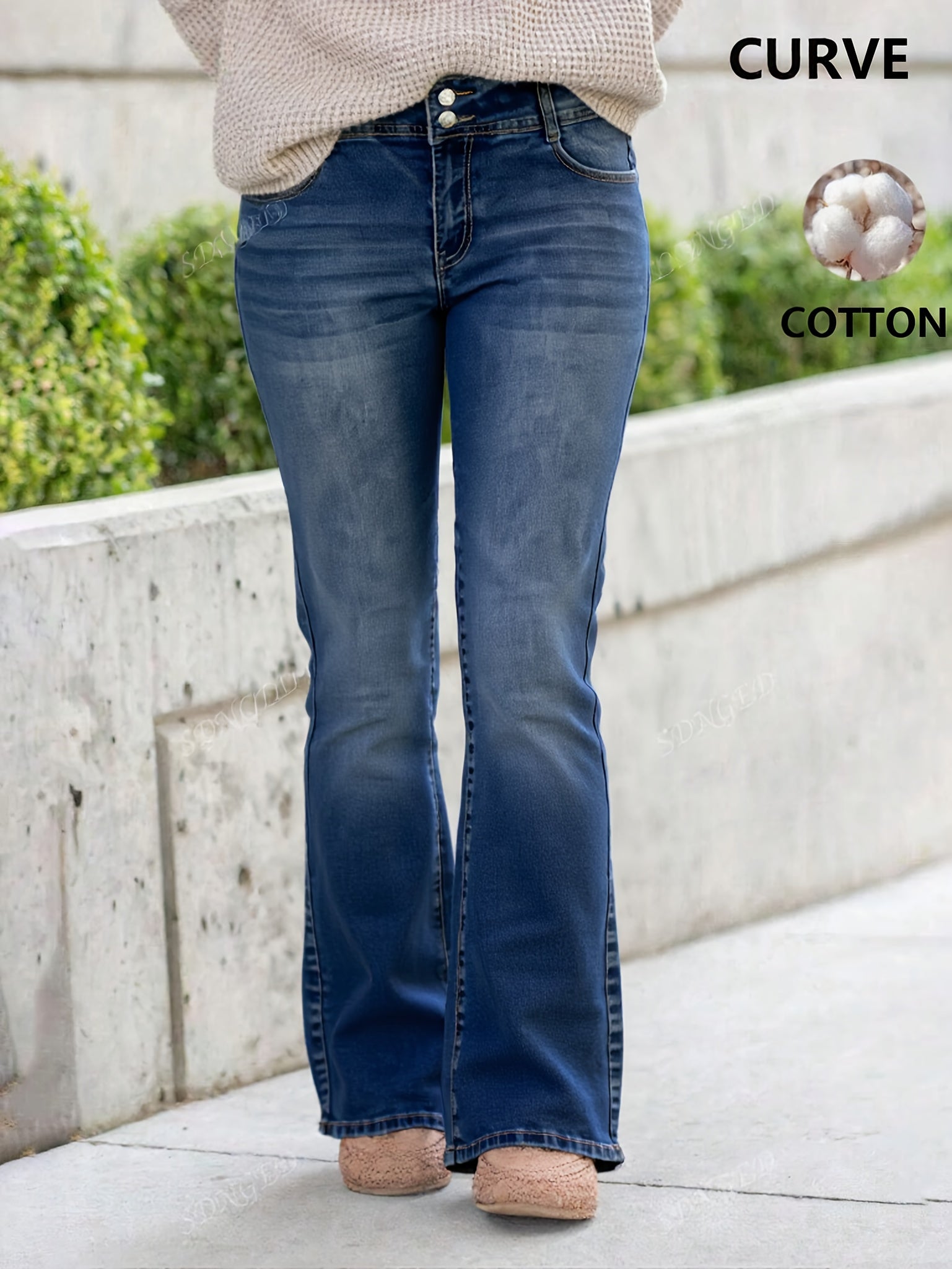 Women's Flare Jeans - Medium Blue Pocket Detail – view 3