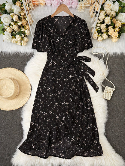 Women's Floral Casual Dress - Ruffle detail view
