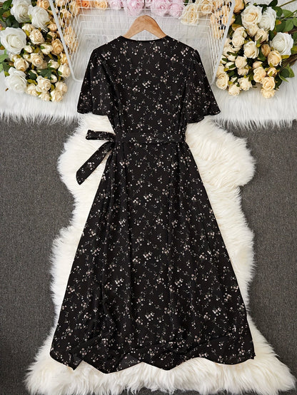 Women's Floral Casual Dress - Ruffle detail view