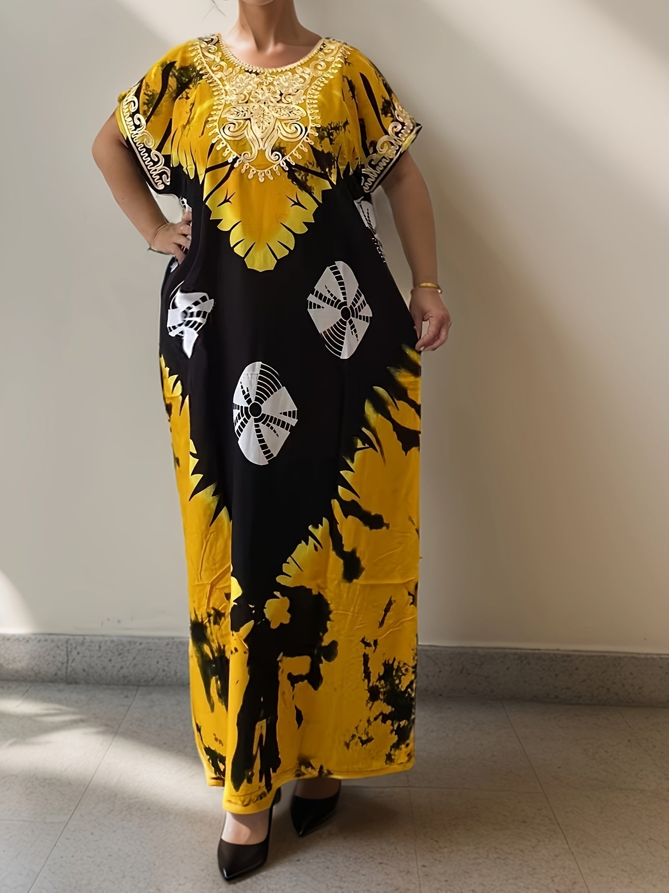 Women's Floral Crew Neck Kaftan Dress - Long Sleeve – view 8