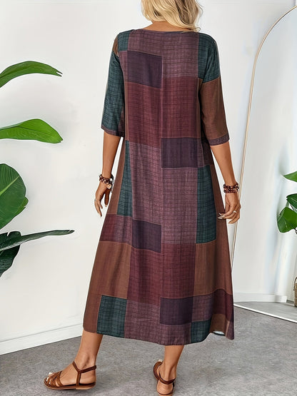 Women's Geometric Crew Neck Maxi Evening Dress - Event Style detail view