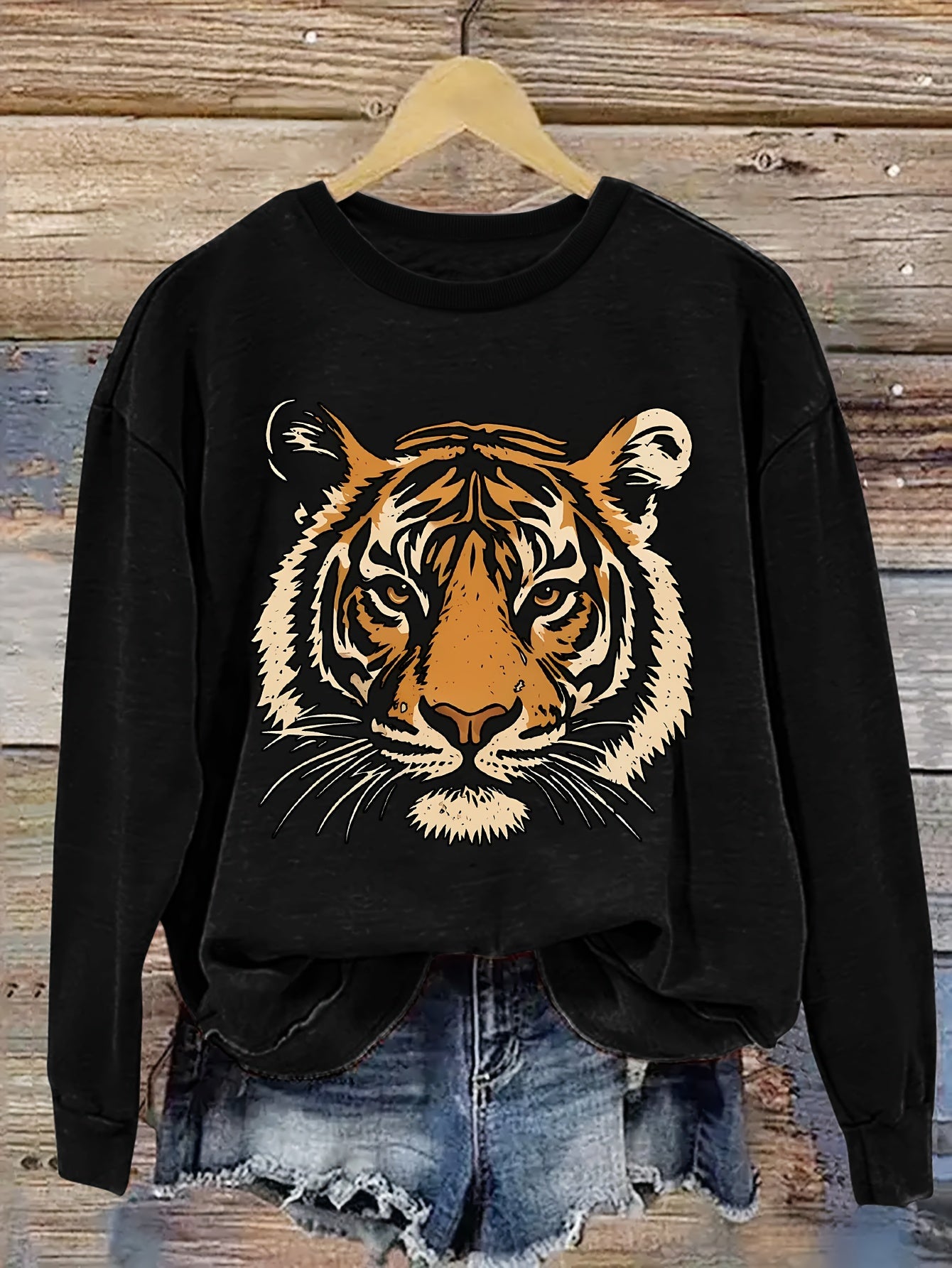 Women's Graphic Crewneck Sweatshirt - Regular Fit Crew Neck – Black Graphic Design 78181 detail view