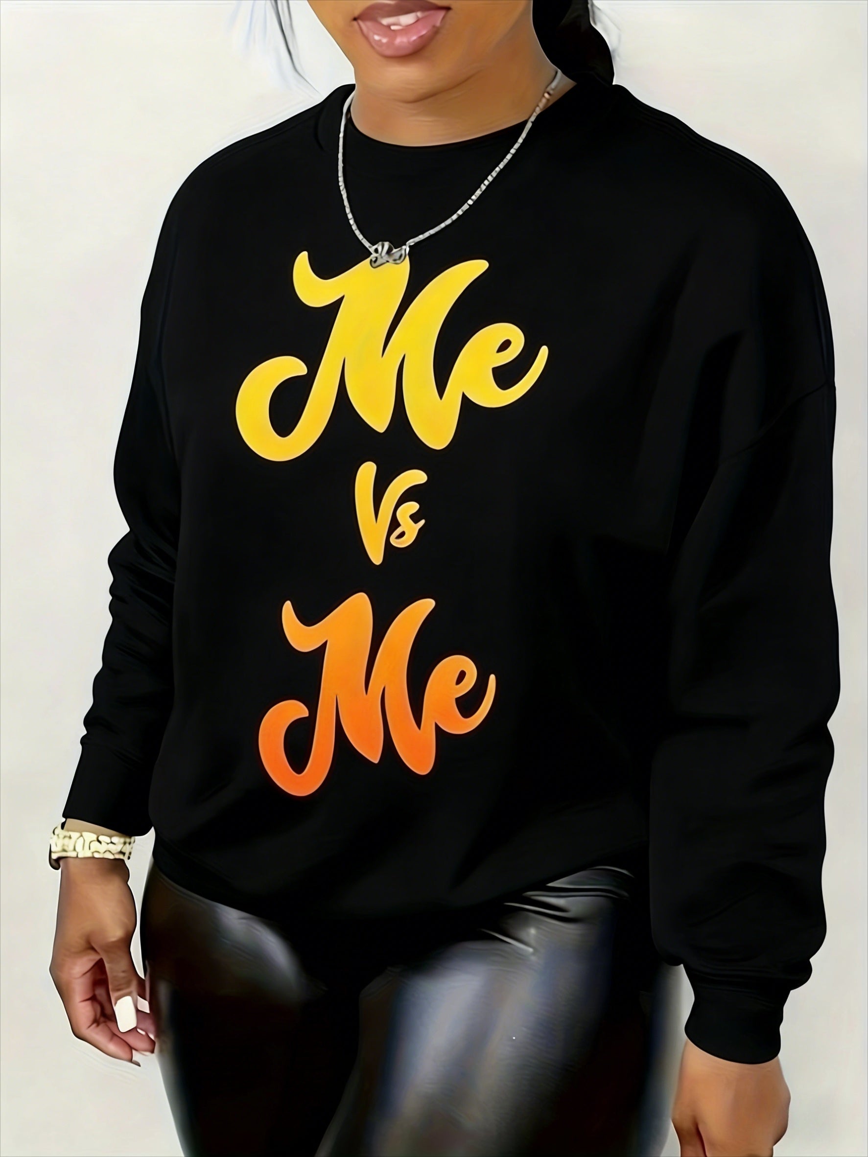 Women's Graphic Crewneck Sweatshirt - Regular Fit Crew Neck – Black / White – Black option – view 2