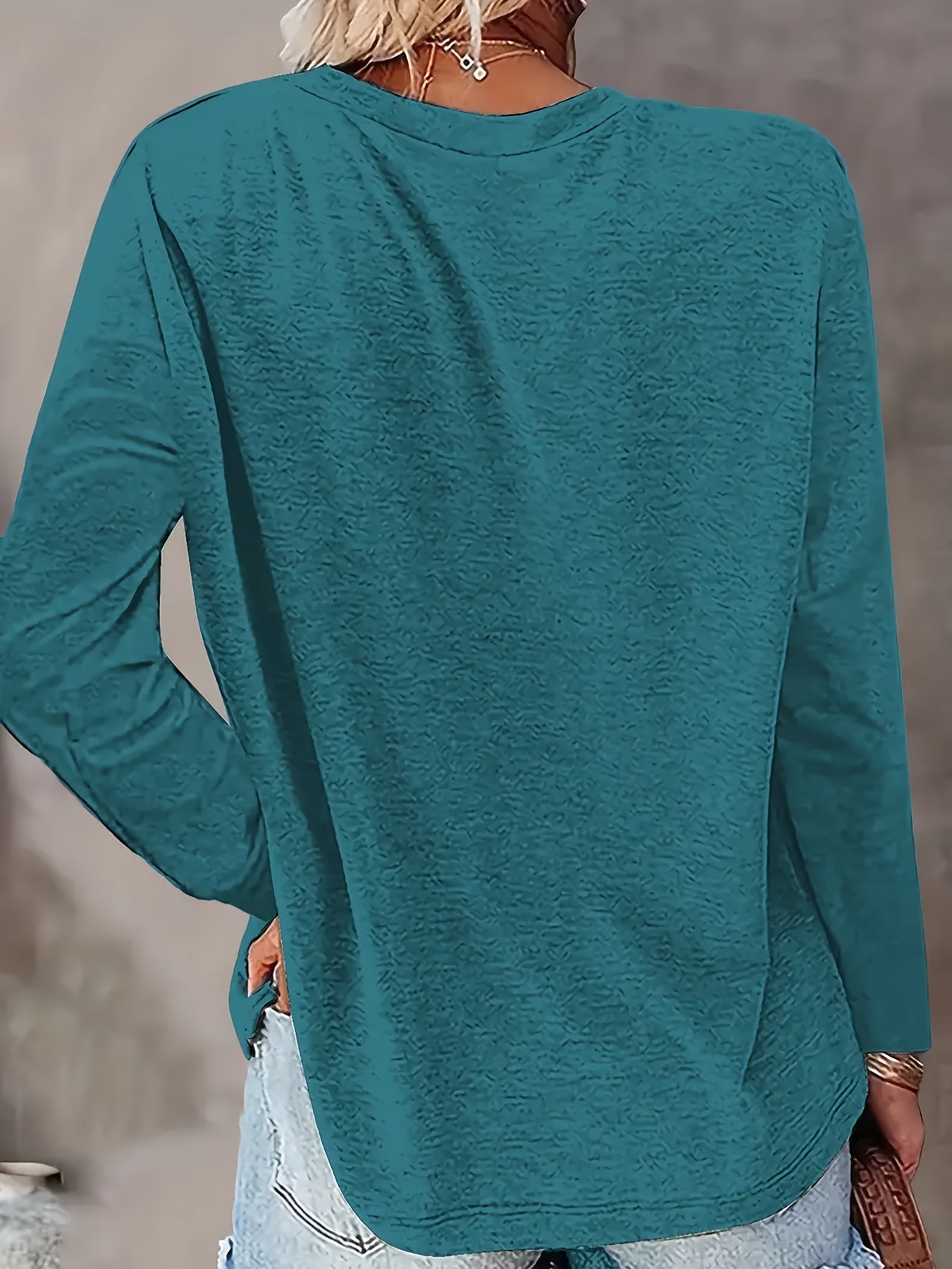 Women's Graphic Crewneck Sweatshirt - Regular Fit Crew Neck – Dark Gray / Pink detail view