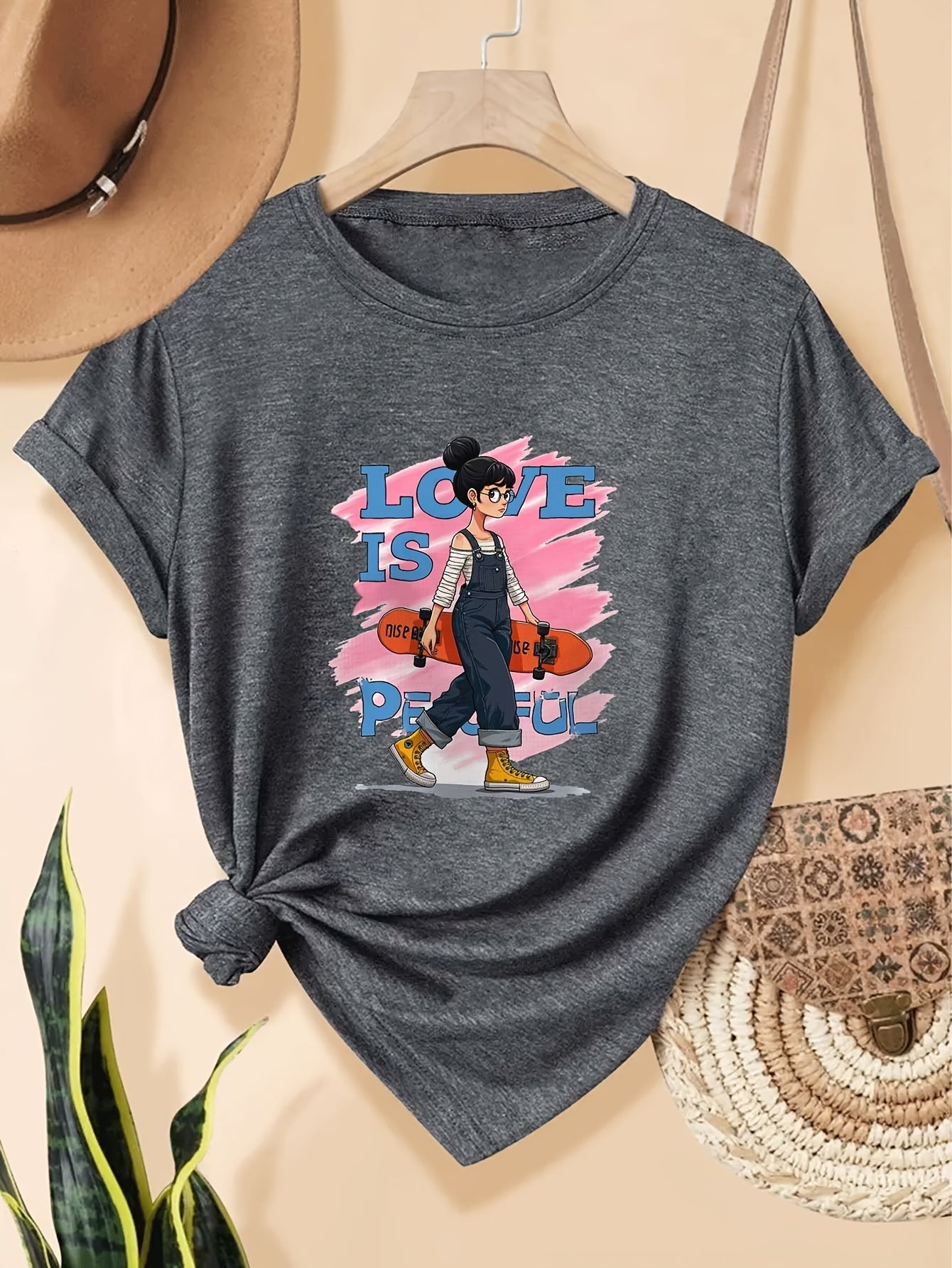 Women's Graphic Print T-Shirt - 10-Pack Round Neck Short Sleeve – Regular fit detail view