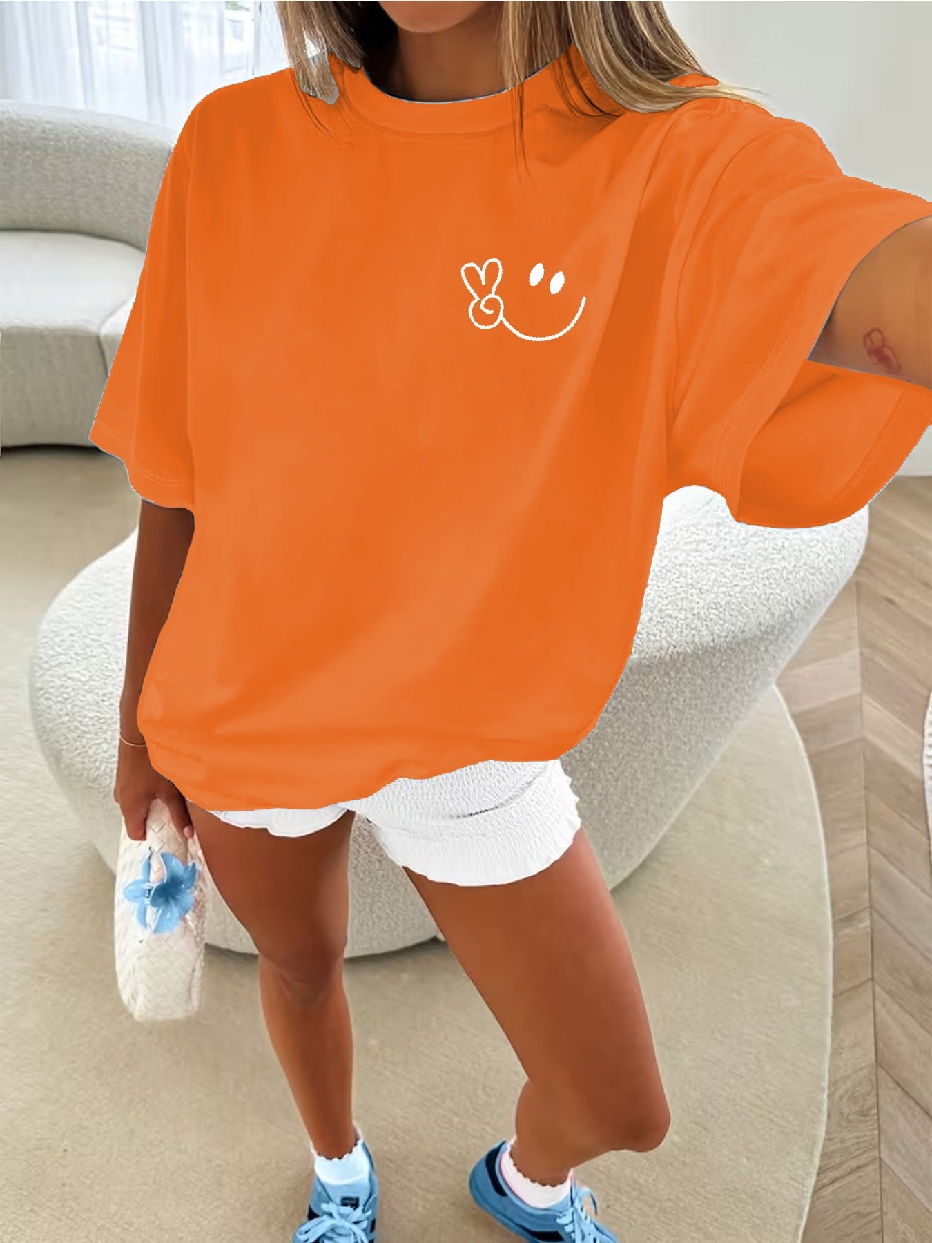 Women's Graphic Print T-Shirt - Regular Fit – 8-Color Selection – Apricot option – view 8