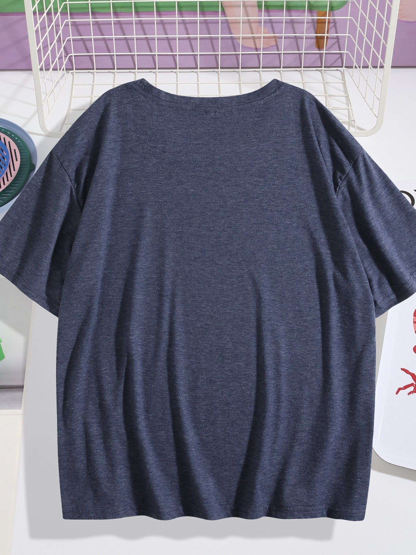 Women's Graphic Print T-Shirt - Regular Fit – Dark Gray / Navy Color detail view