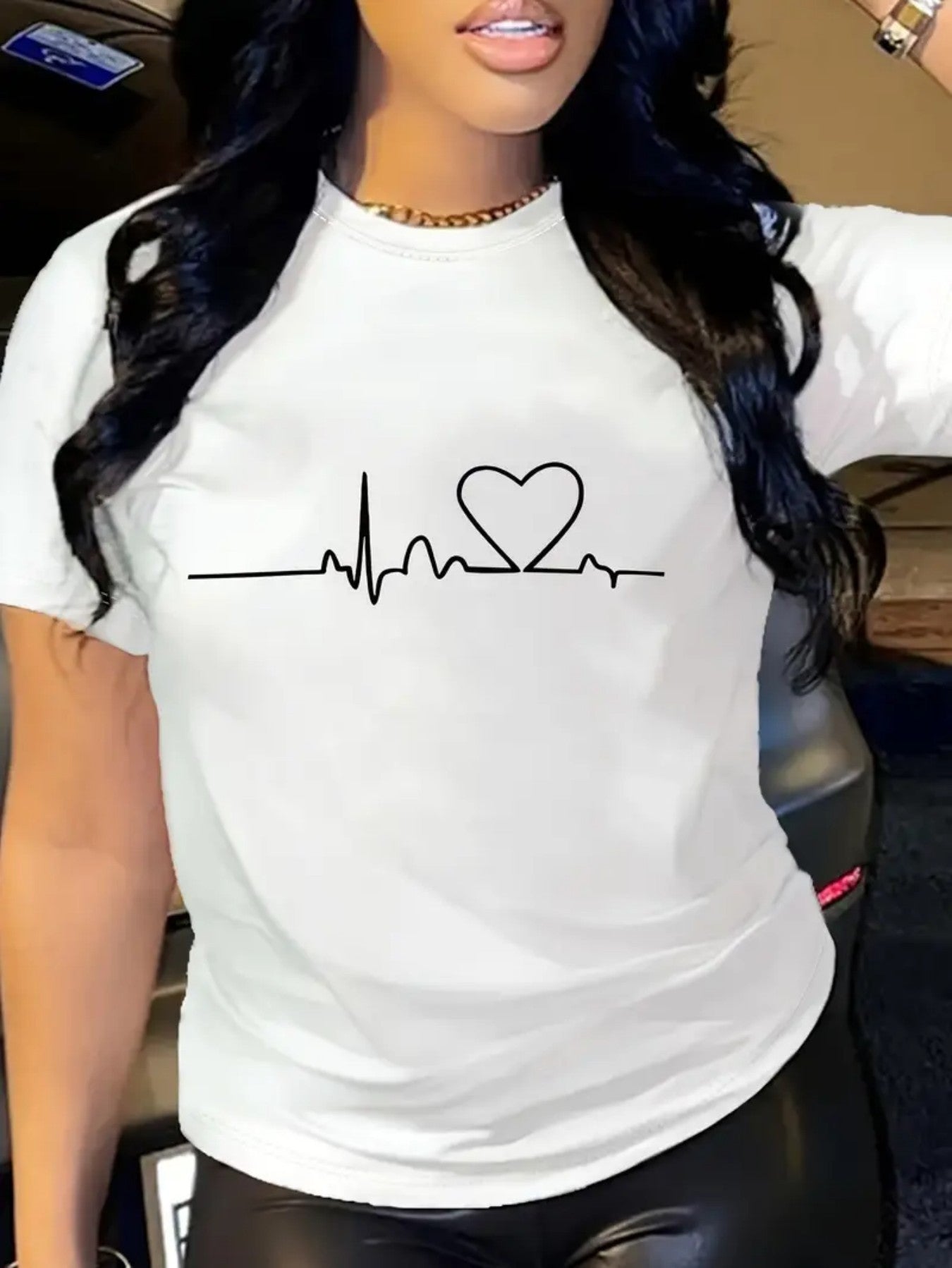 Women's Graphic Print T-Shirt - Round Neck Short Sleeve – Apricot / Pink detail view