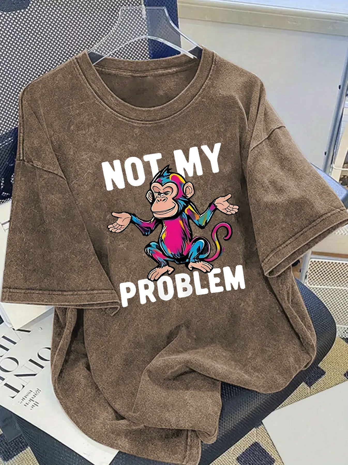 Women's Graphic Print T-Shirt - Round Neck Short Sleeve – Coffee Brown / Rose Red detail view