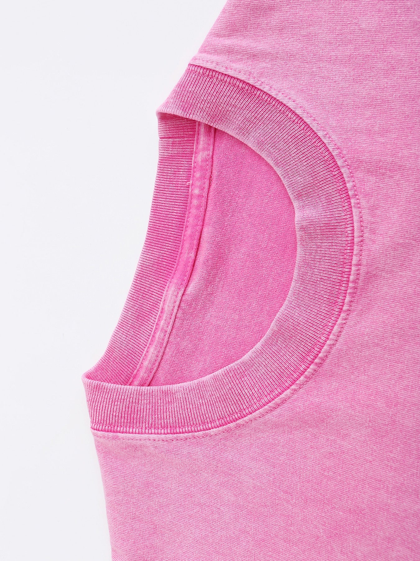 Women's Graphic Print T-Shirt - Round Neck Short Sleeve – Pink detail view