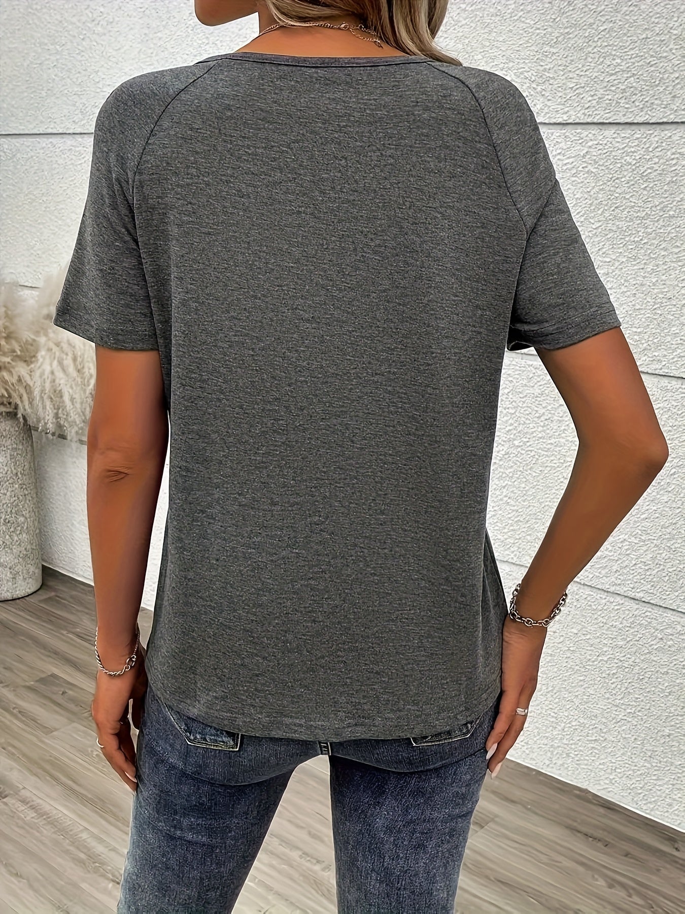 Women's Graphic Print T-Shirt - V-Neck Short Sleeve Zip Detail Grey Design detail view