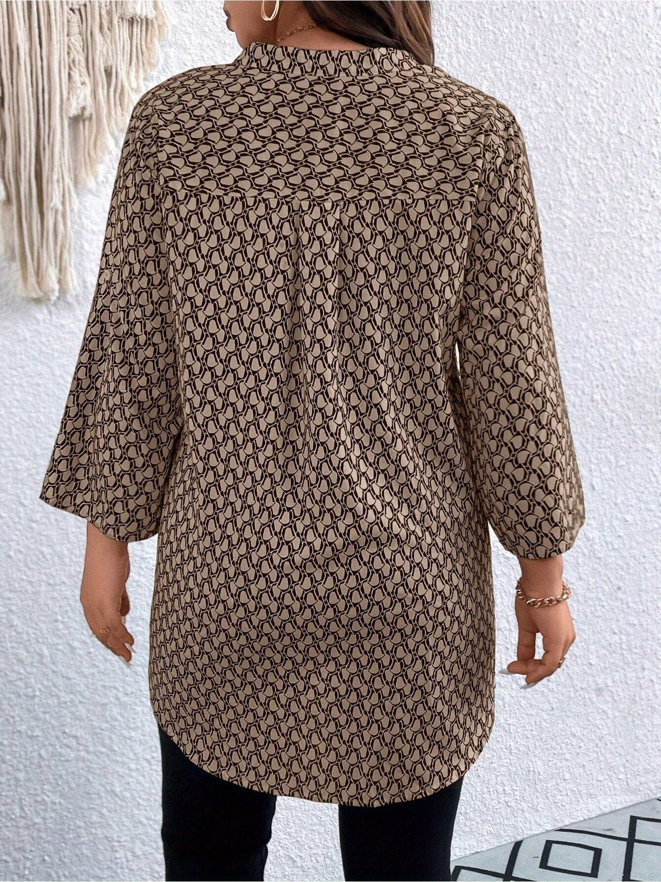 Women's Graphic Print Tunic - Collared Short Sleeve – view 15