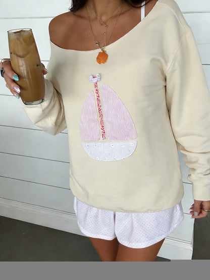 Women's Graphic Sweatshirt - Regular Fit Classic Neck – Apricot detail view