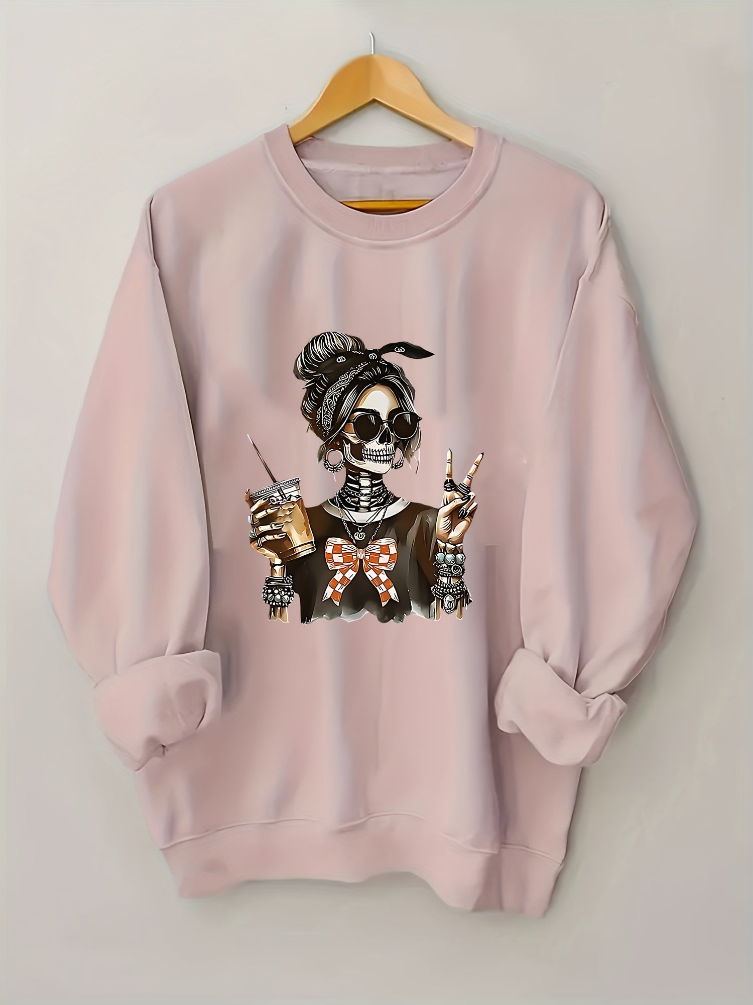 Women's Graphic Sweatshirt - Regular Fit Classic Neck – Black / White detail view