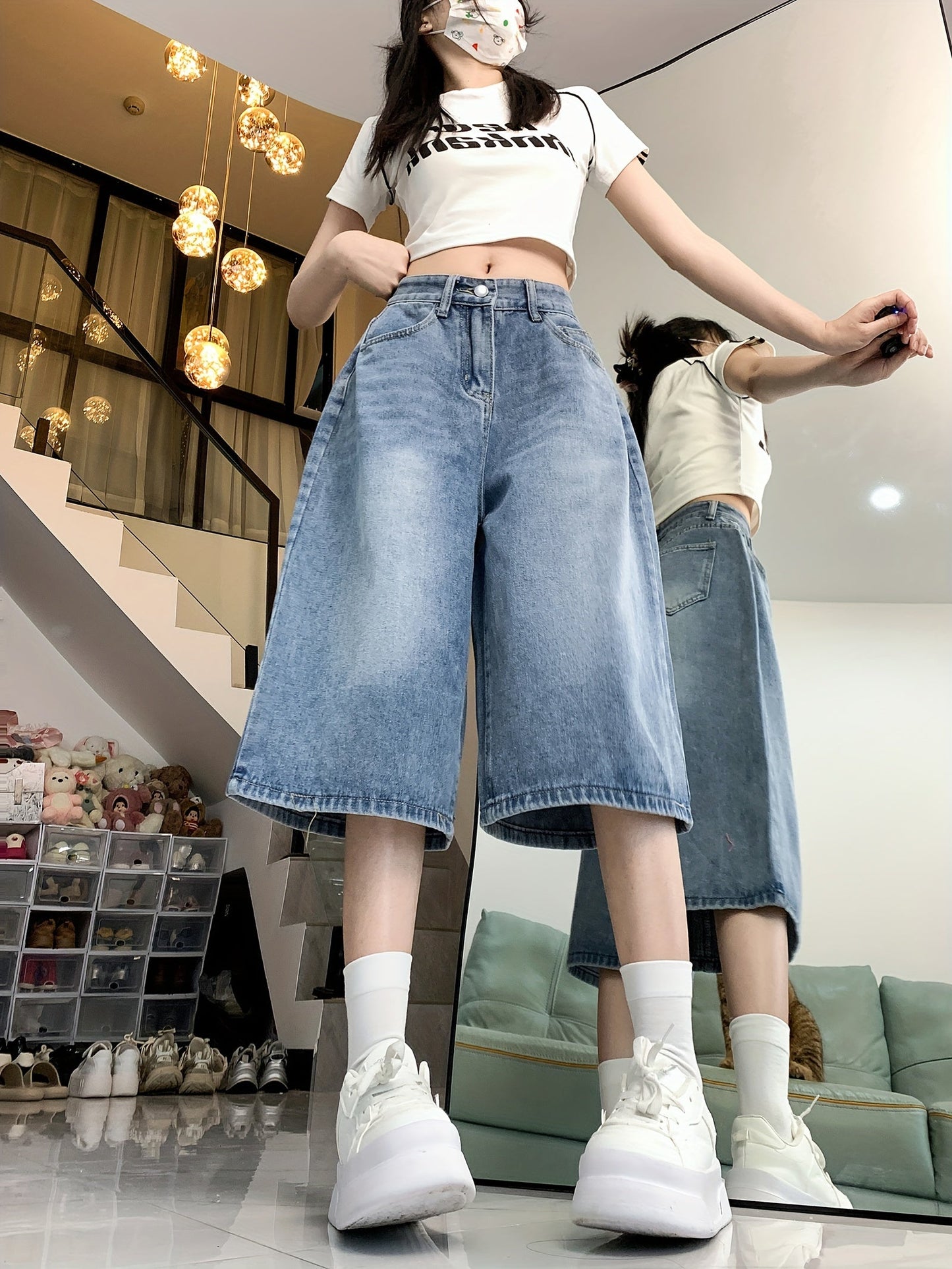 Women's High-Waist Denim Shorts - Clean Finish Regular Fit detail view