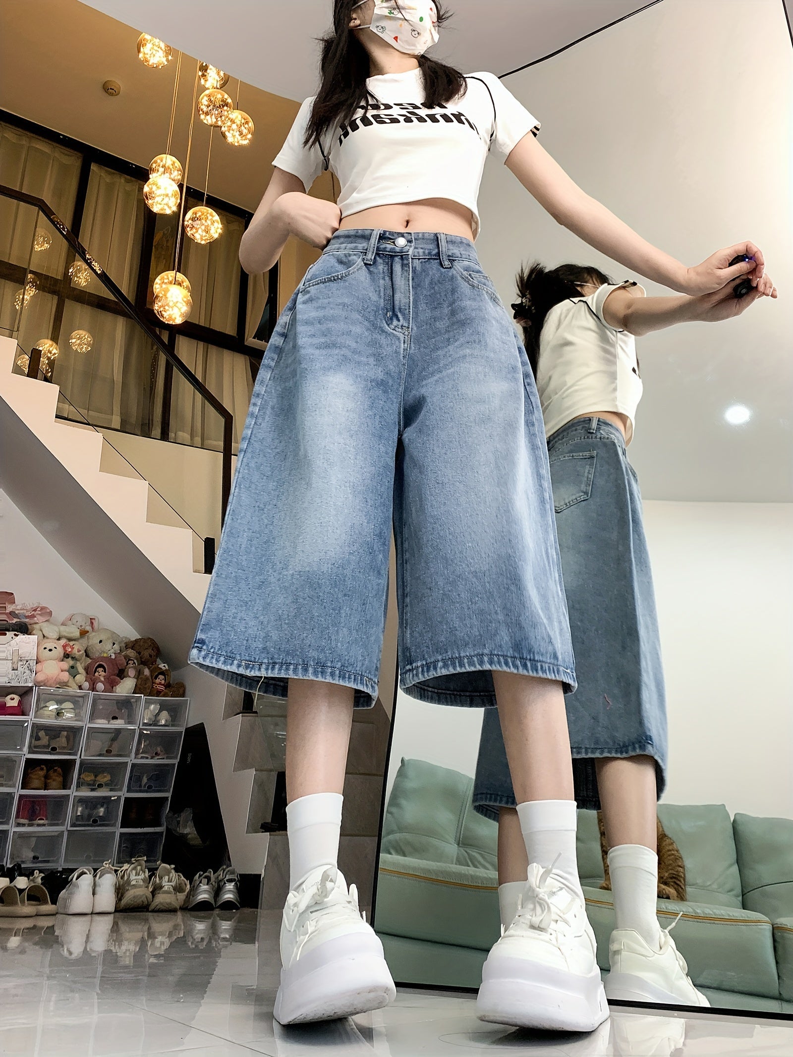 Women's High-Waist Denim Shorts - Clean Finish Regular Fit detail view