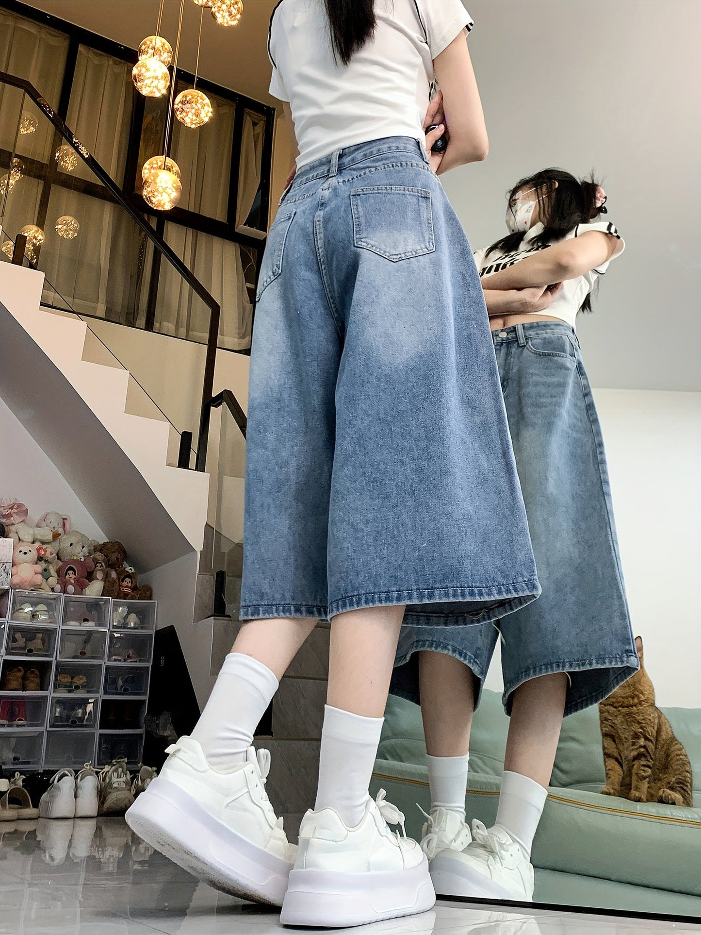 Women's High-Waist Denim Shorts - Clean Finish Regular Fit detail view