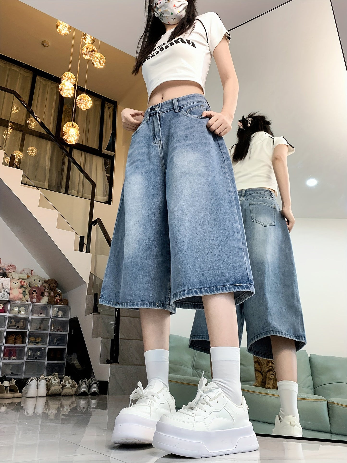 Women's High-Waist Denim Shorts - Clean Finish Regular Fit detail view
