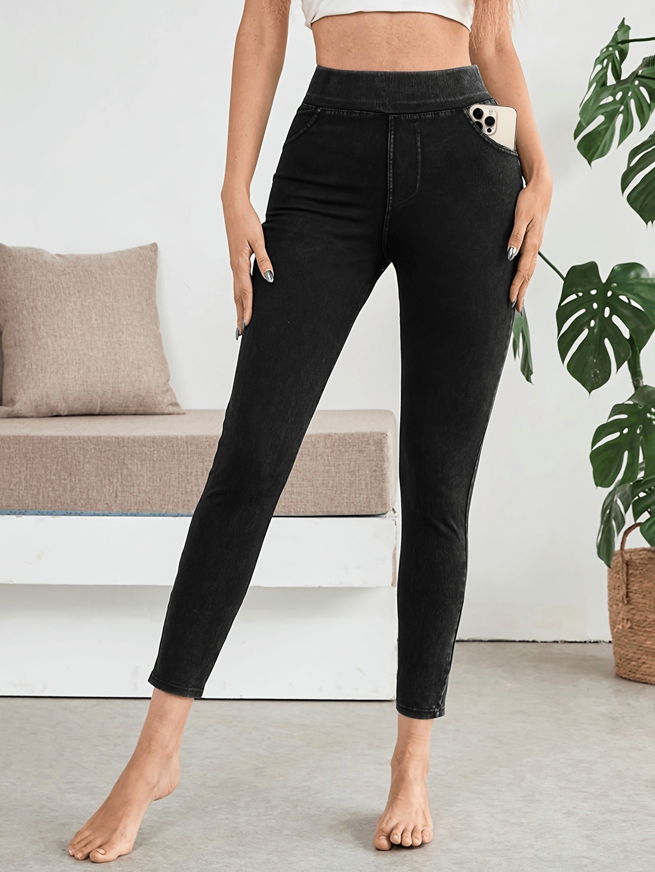 Women's High-Waist Jeans - Navy Color detail view