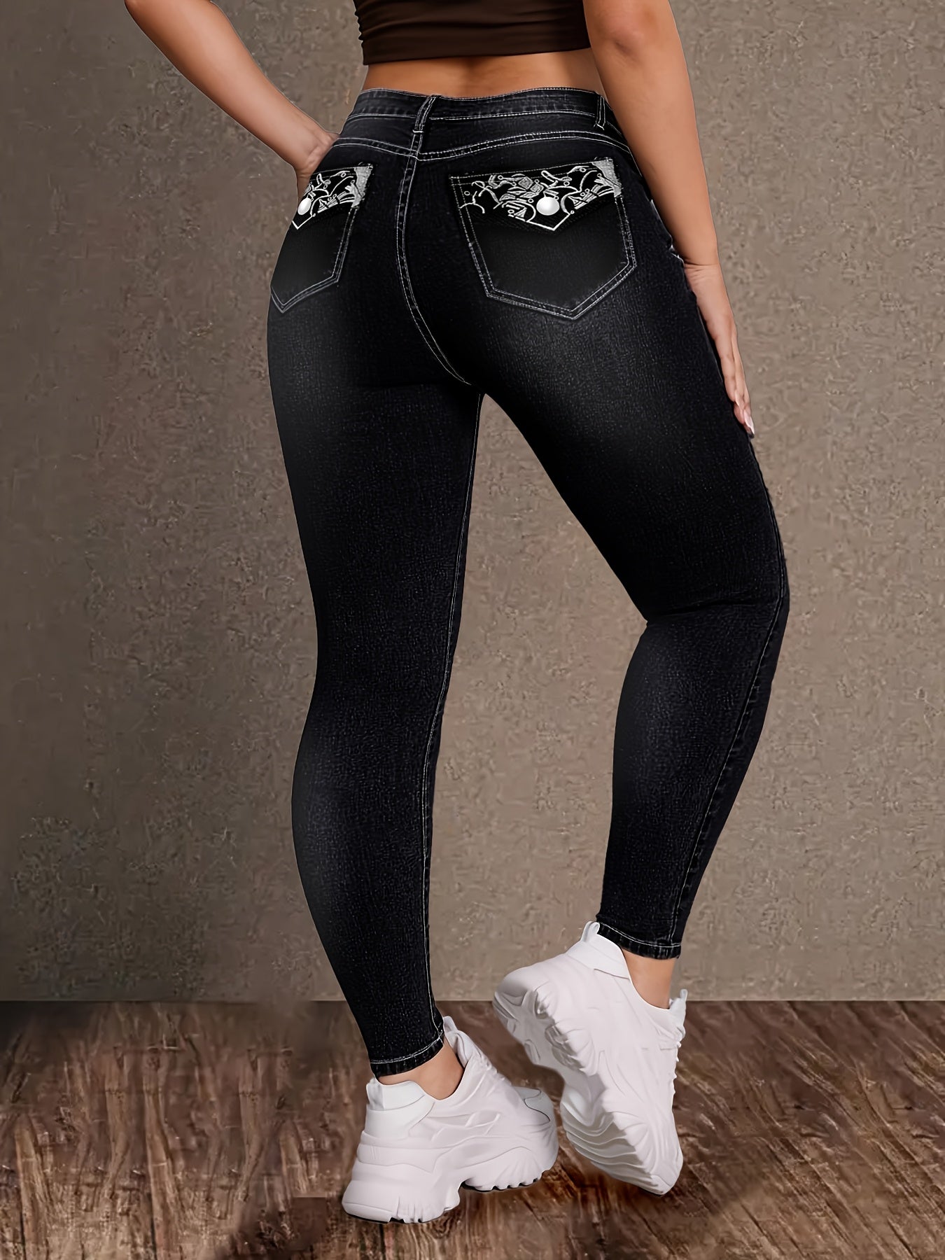 Women's High-Waist Skinny Jeans - Black Embroidered Stretch – 5-Variant Selection detail view