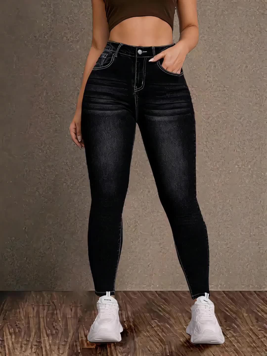 Women's High-Waist Skinny Jeans - Black Embroidered Stretch – 5-Variant Selection detail view