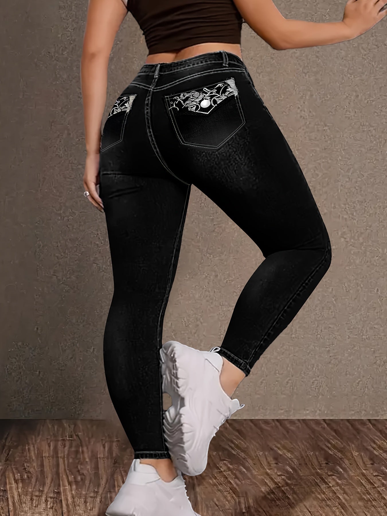 Women's High-Waist Skinny Jeans - Black Embroidered Stretch – 5-Variant Selection detail view