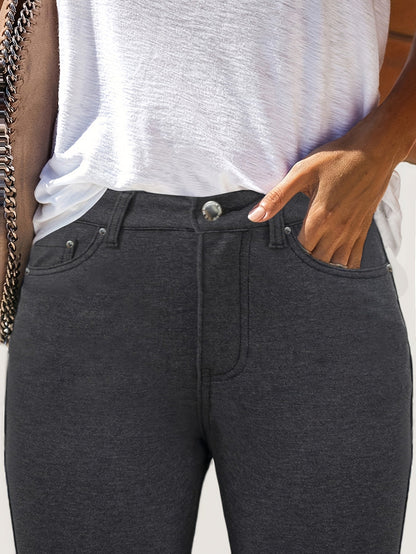 Women's High-Waist Skinny Jeans - Black Pocket Detail Stretch detail view
