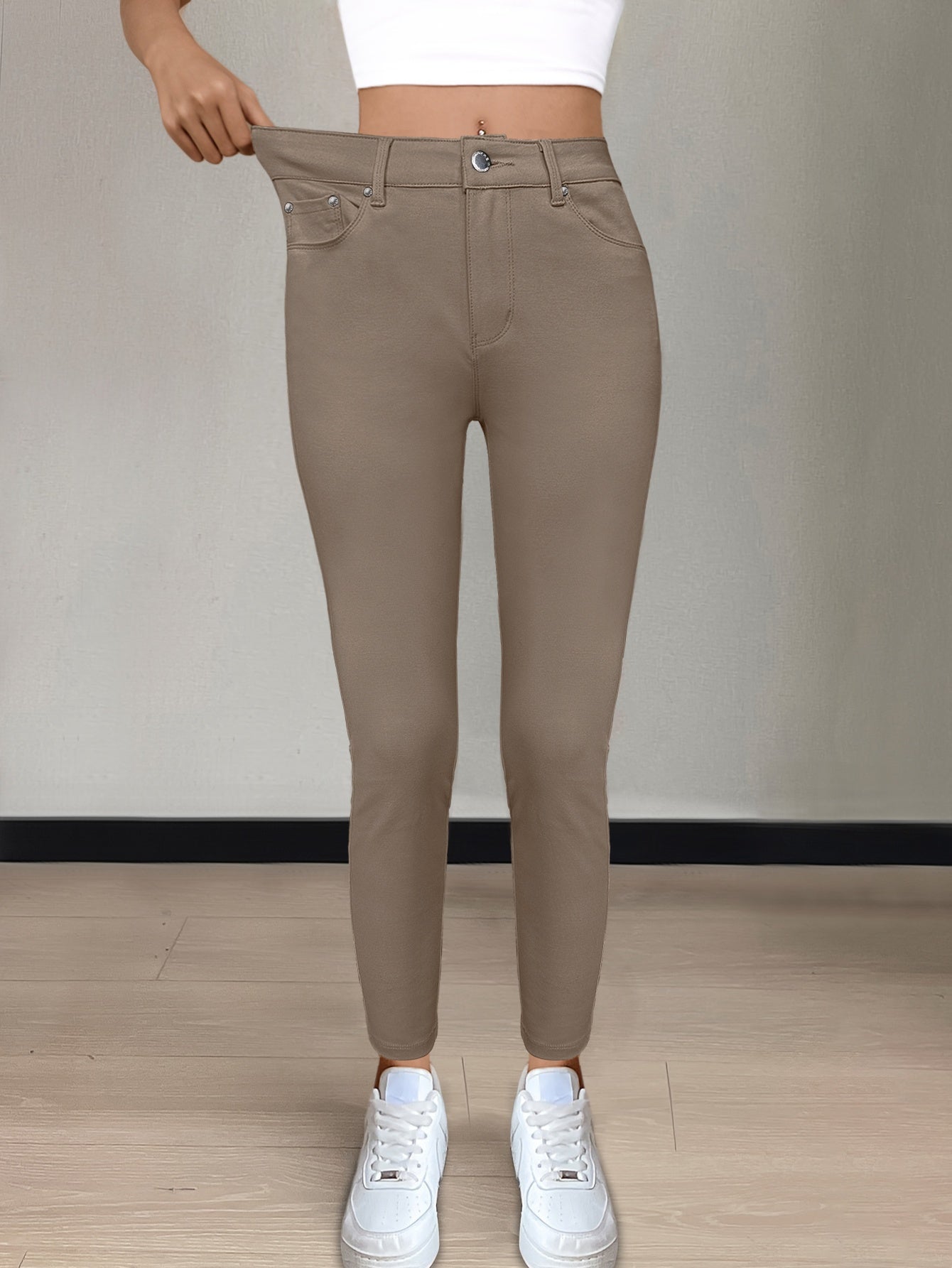 Women's High-Waist Skinny Jeans - Black Pocket Detail Stretch Casual detail view