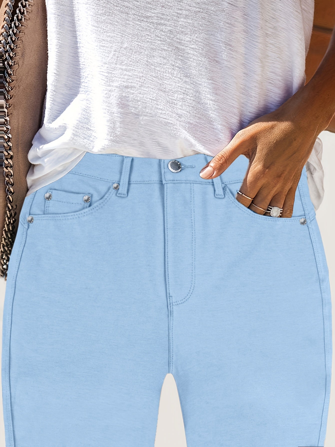 Women's High-Waist Skinny Jeans - Burgundy Pocket Detail detail view