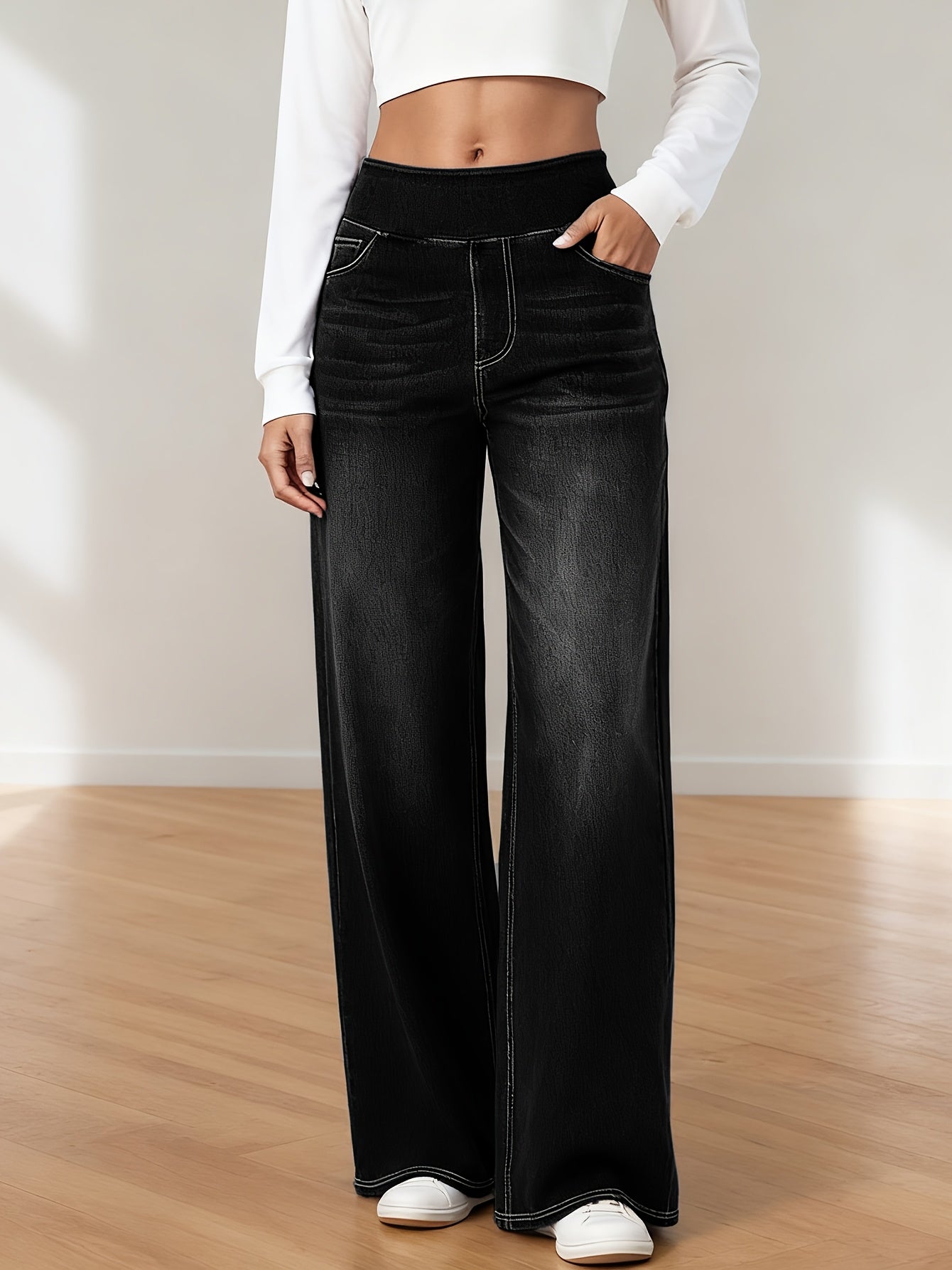 Women's High-Waist Straight Leg Jeans - Green Pocket Detail detail view