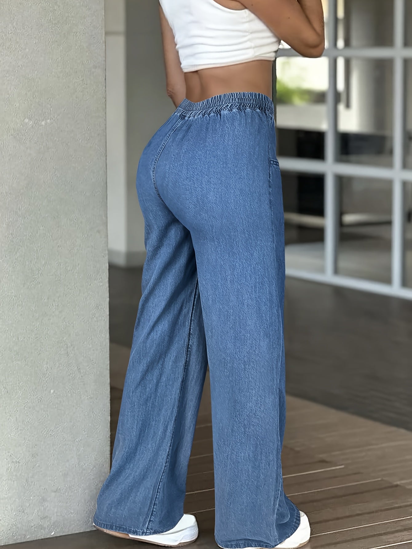 Women's High-Waist Straight Leg Jeans - Light Blue detail view