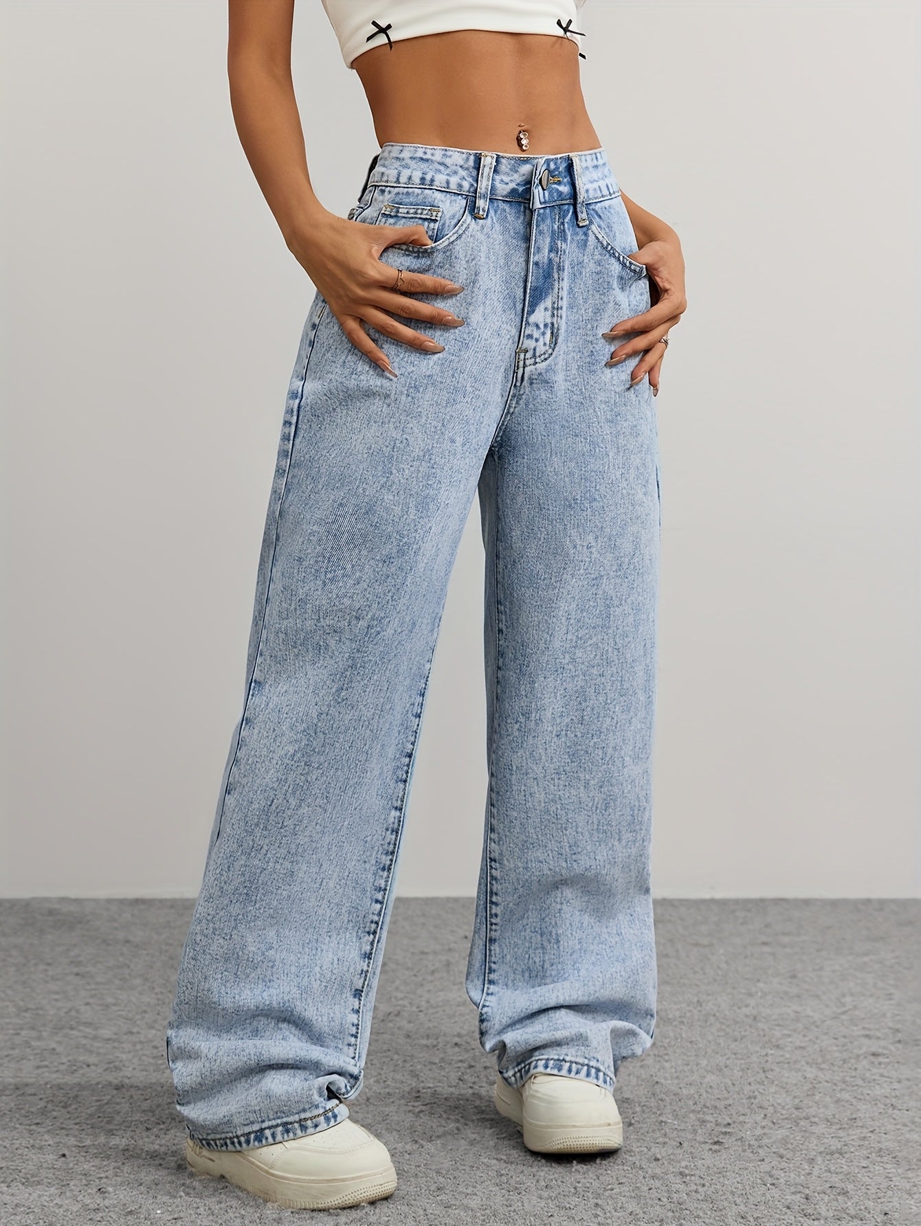 Women's High-Waist Straight Leg Jeans - Light Blue Light Wash Embroidered detail view