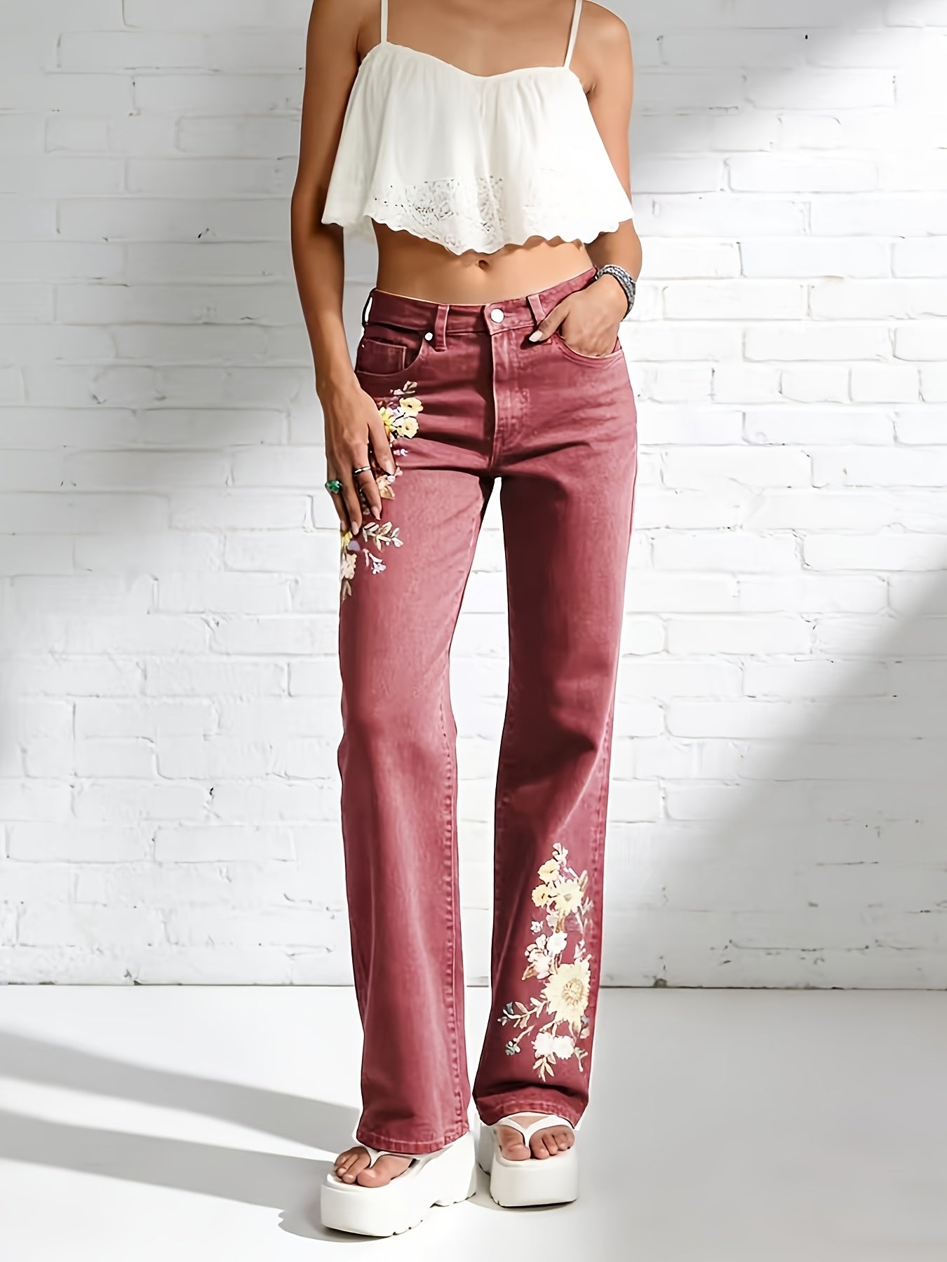 Women's High-Waist Straight Leg Jeans - Light Blue Light Wash Embroidered Casual detail view