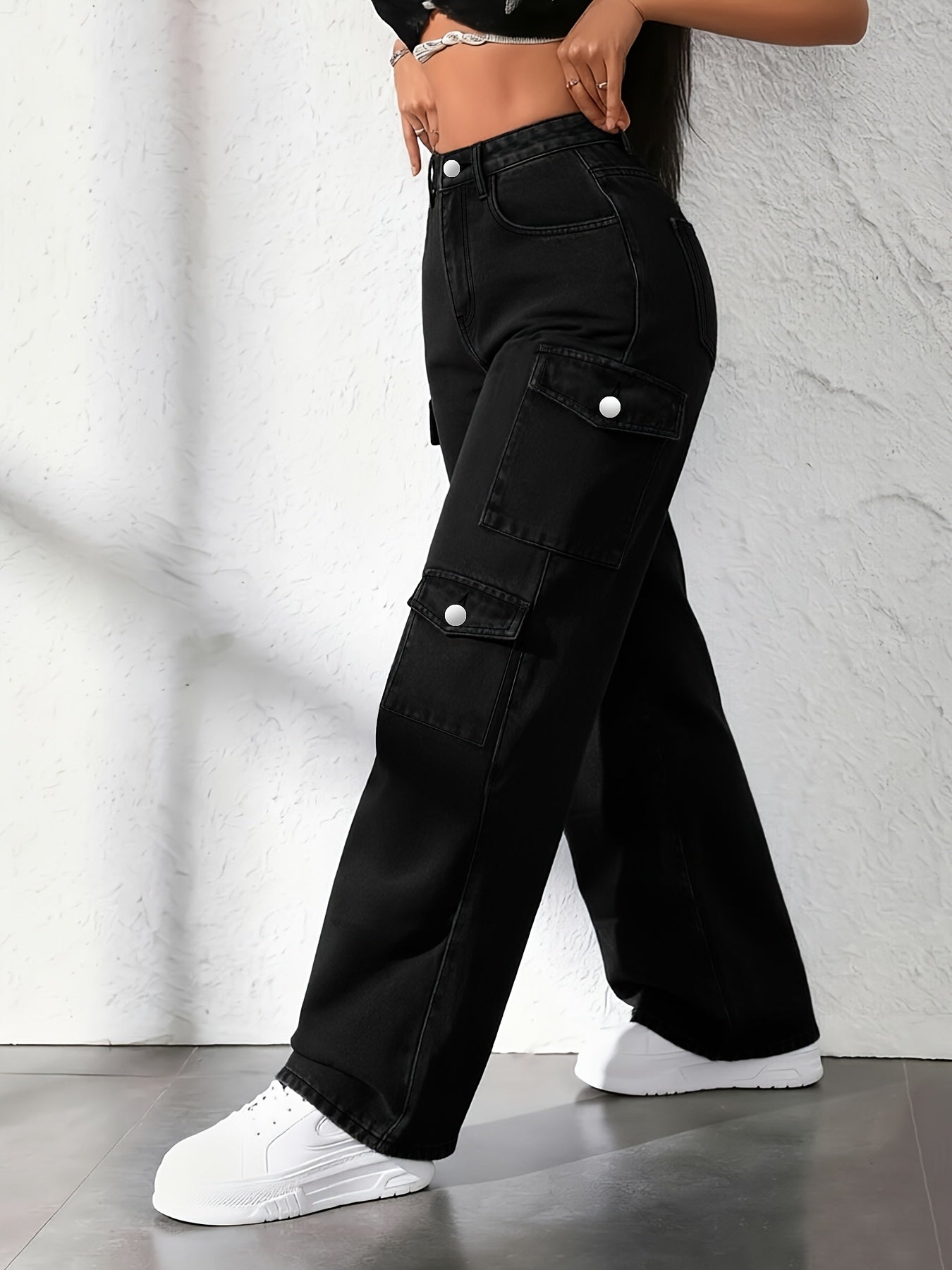 Women's High-Waist Straight Leg Jeans - Light Blue Pocket Detail Stretch detail view
