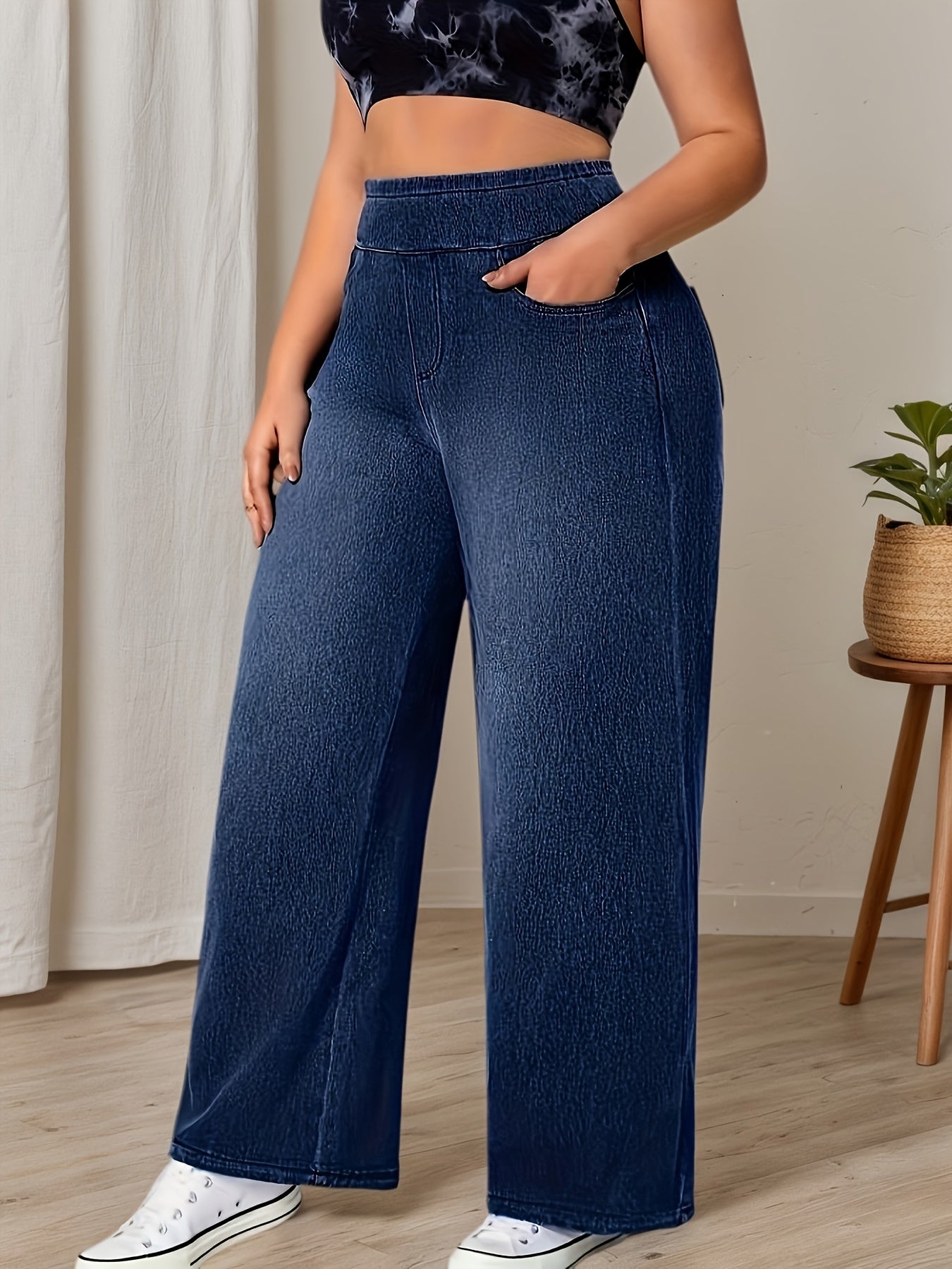Women's High-Waist Wide Leg Jeans - Black Weekend detail view