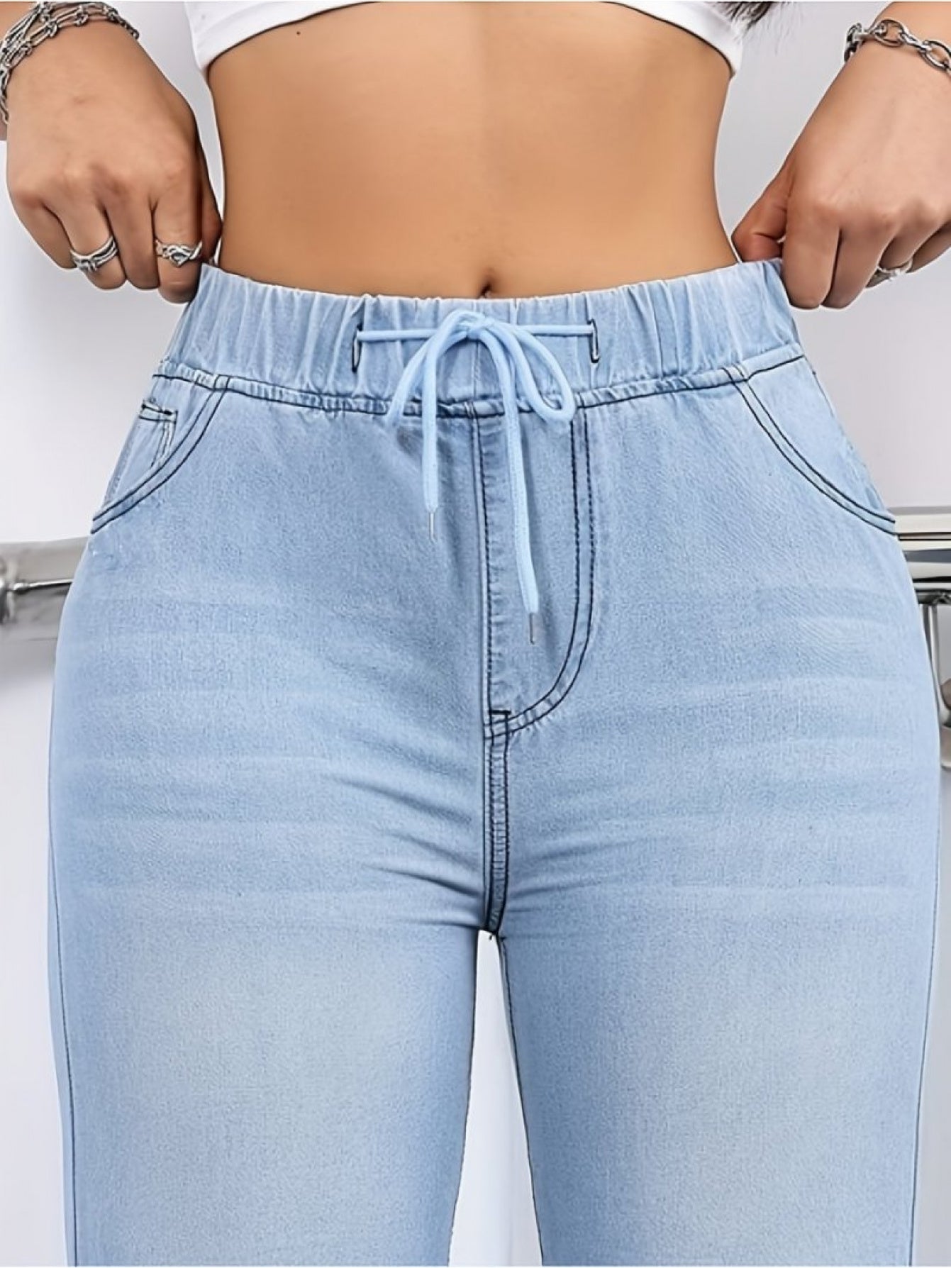 Women's High-Waist Wide Leg Jeans - Blue detail view