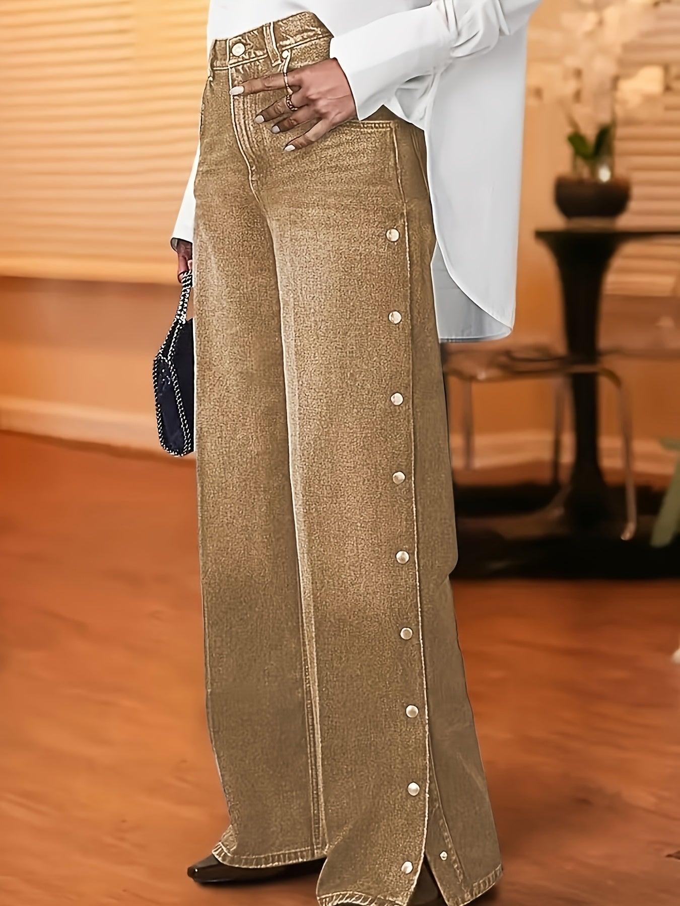 Women's High-Waist Wide Leg Jeans - Medium Blue Button Detail Stretch – Sizes S–XXL detail view
