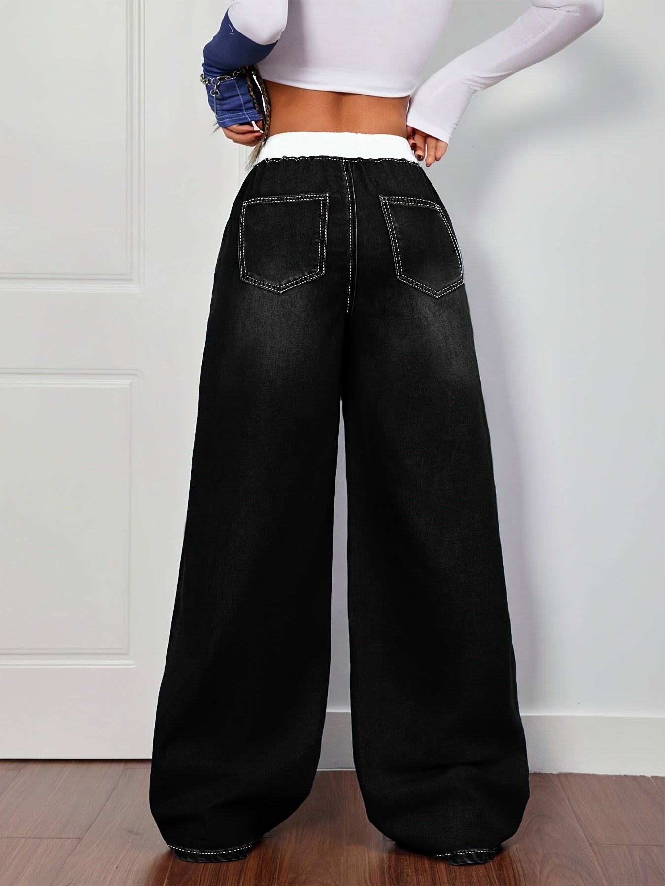Women's High-Waist Wide Leg Jeans - Medium Blue Stretch All-Season detail view