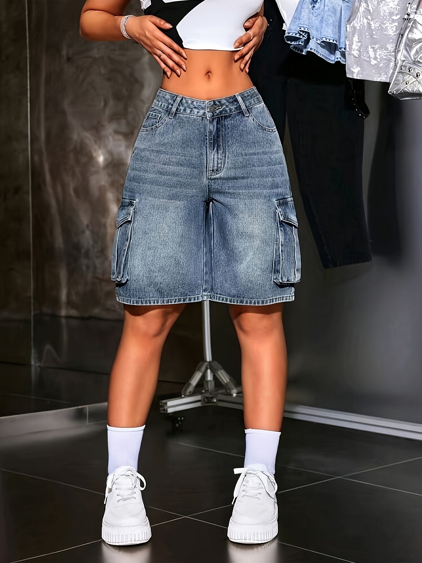 Women's Jeans - Button-Front Wide-Leg detail view