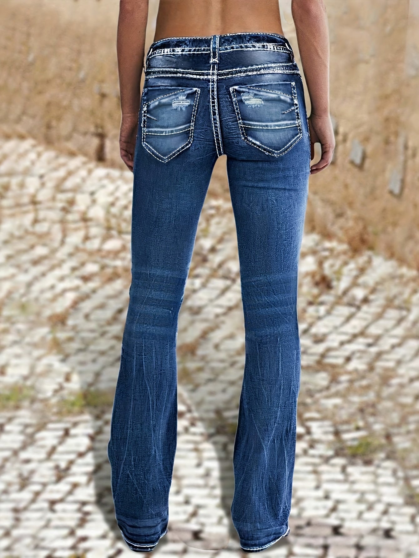 Women's Jeans - Dark Blue Pocket Detail Stretch All-Season detail view